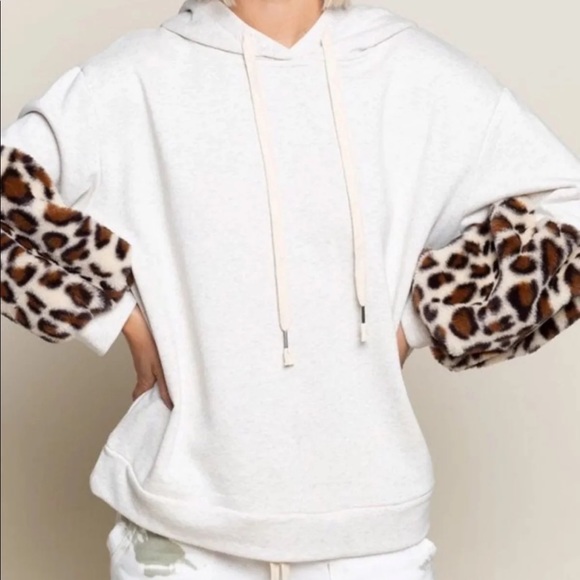 POL HOODIE CHEETAH SLEEVES S - Picture 1 of 8